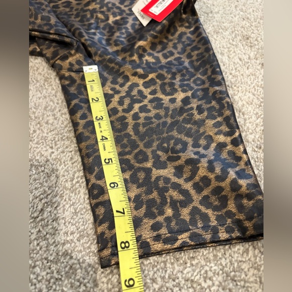 SPANX Leopard Shine Faux Leather Bike Shorts NWT - Picture 5 of 6